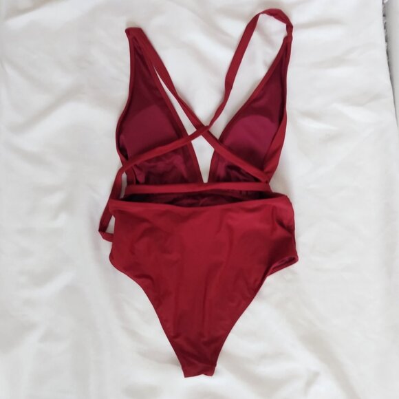 Cupshe wrap around bathing suit NWT - Picture 4 of 5